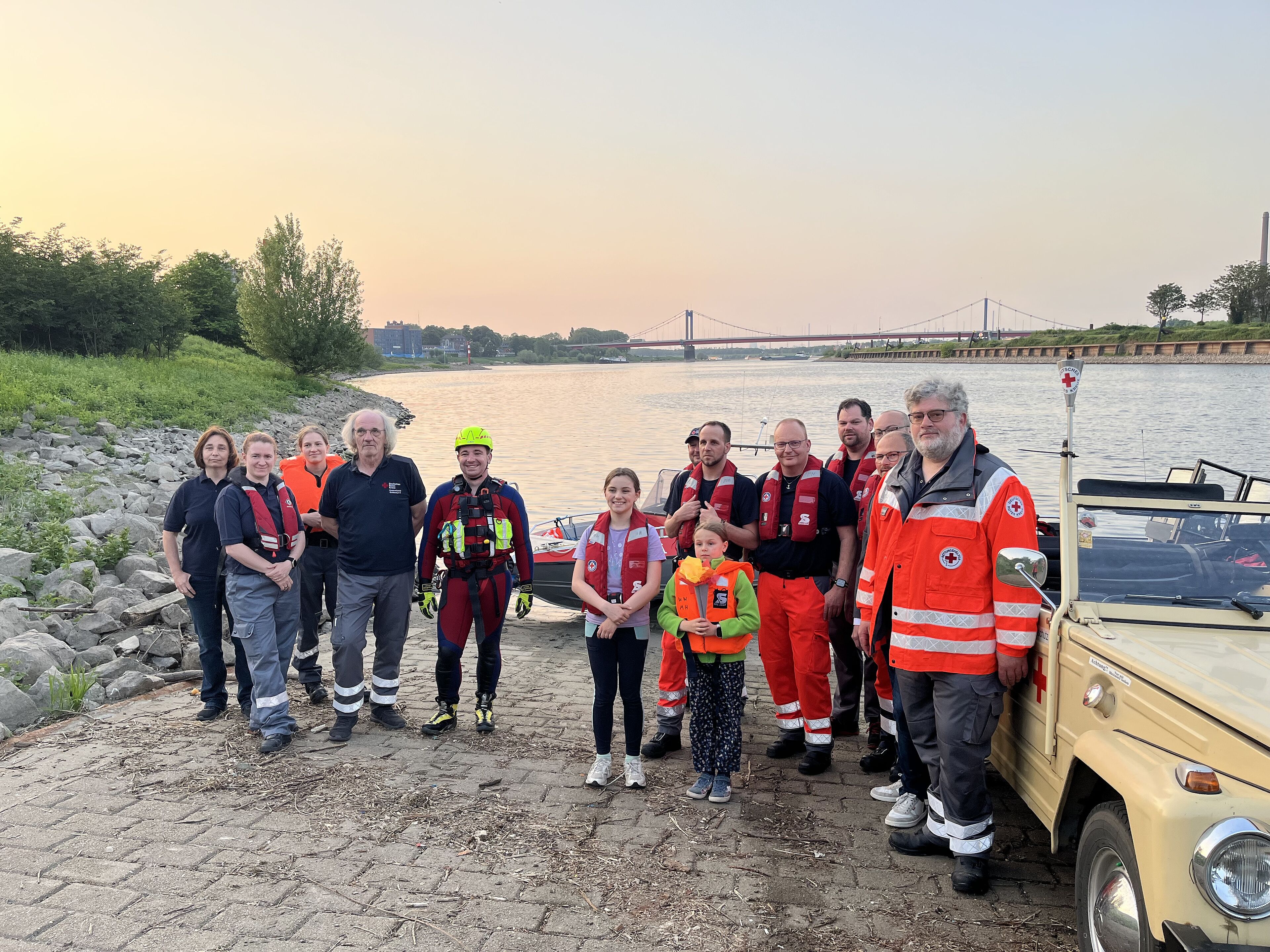 Gruppenbild am Rheinorange